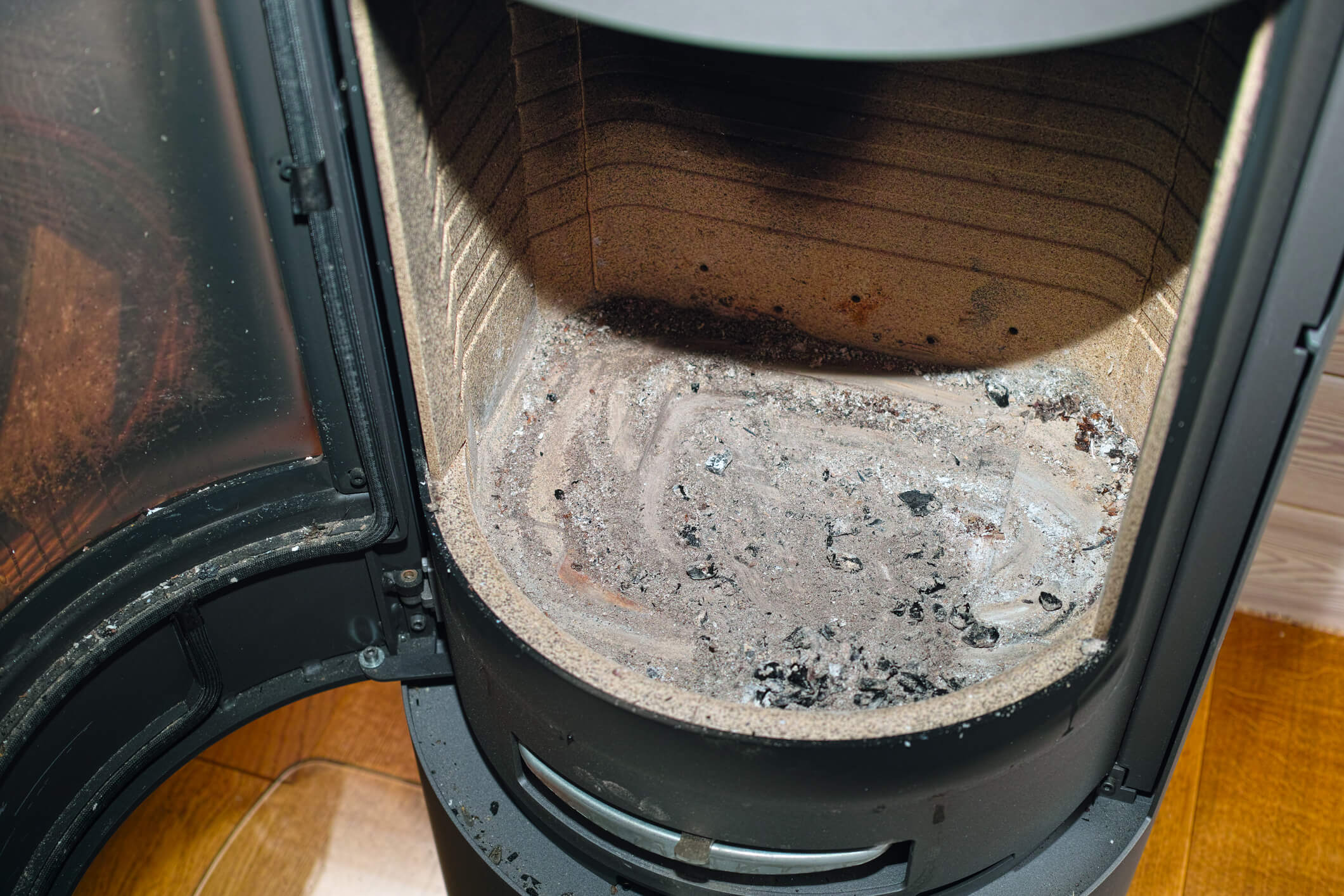 Cleaning a wood burning stove